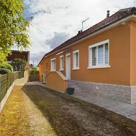 Harmony - House With Private Garden Casa de Férias *