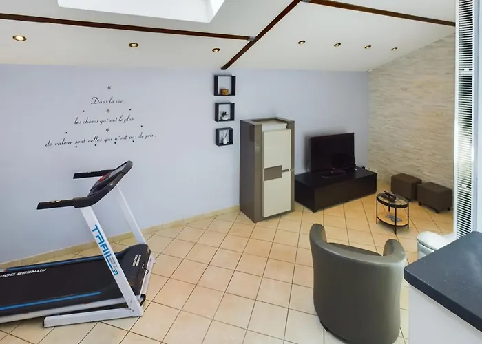 Casa de Férias Harmony - House With Private Garden Romilly-sur-Seine