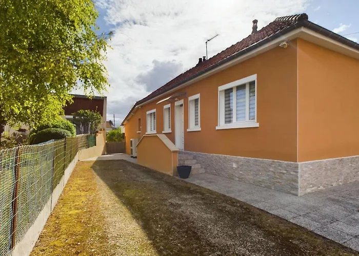 Harmony - House With Private Garden Vakantiehuis *