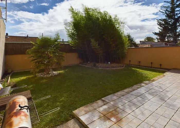 Harmony - House With Private Garden *